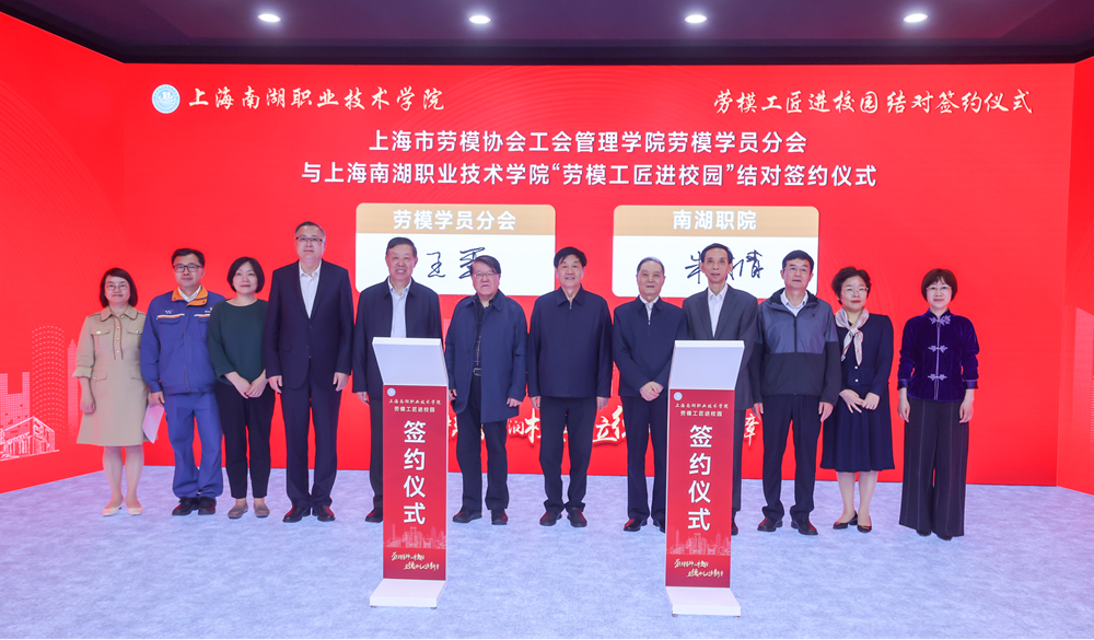 说明: 2bb85b44ce1957b8ee1f7baef27c0c72